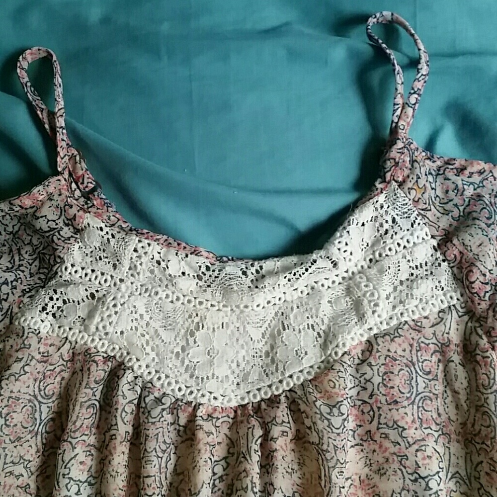 Shirt - Picture 3 of 4